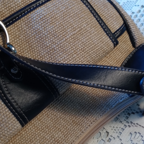 Etinenne Aigner - High End Purse - Picture 13 of 16